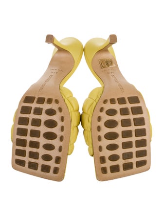 Bottega Veneta Quilted Pattern Leather Slides
