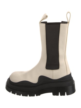 Bottega Veneta Leather Chelsea Boots