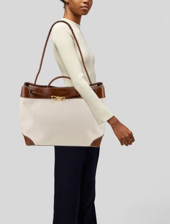 Bottega Veneta Canvas Andiamo Large