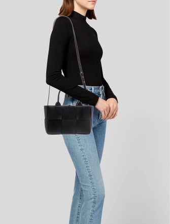 Bottega Veneta Intrecciato Arco Mini