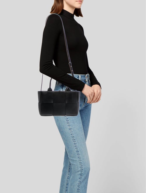 Bottega Veneta Intrecciato Arco Mini