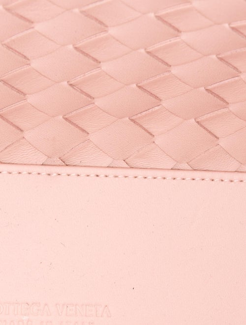 Bottega Veneta Intrecciato Andiamo Medium