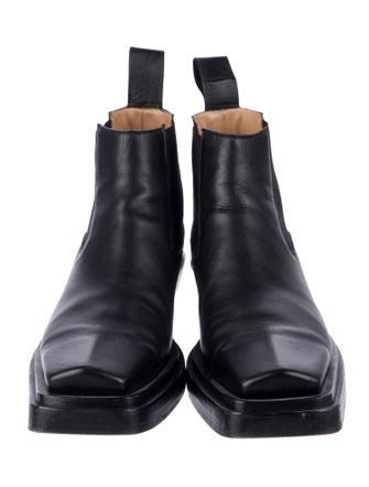 Bottega Veneta Leather Chelsea Boots
