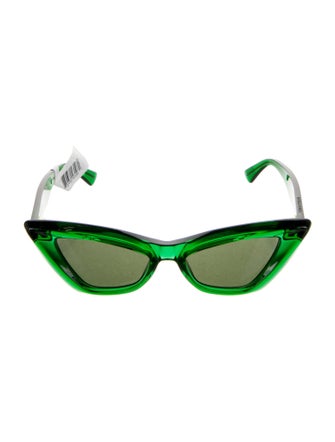 Bottega Veneta Cat-Eye Tinted Sunglasses