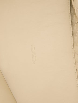 Bottega Veneta Intrecciato Andiamo Large