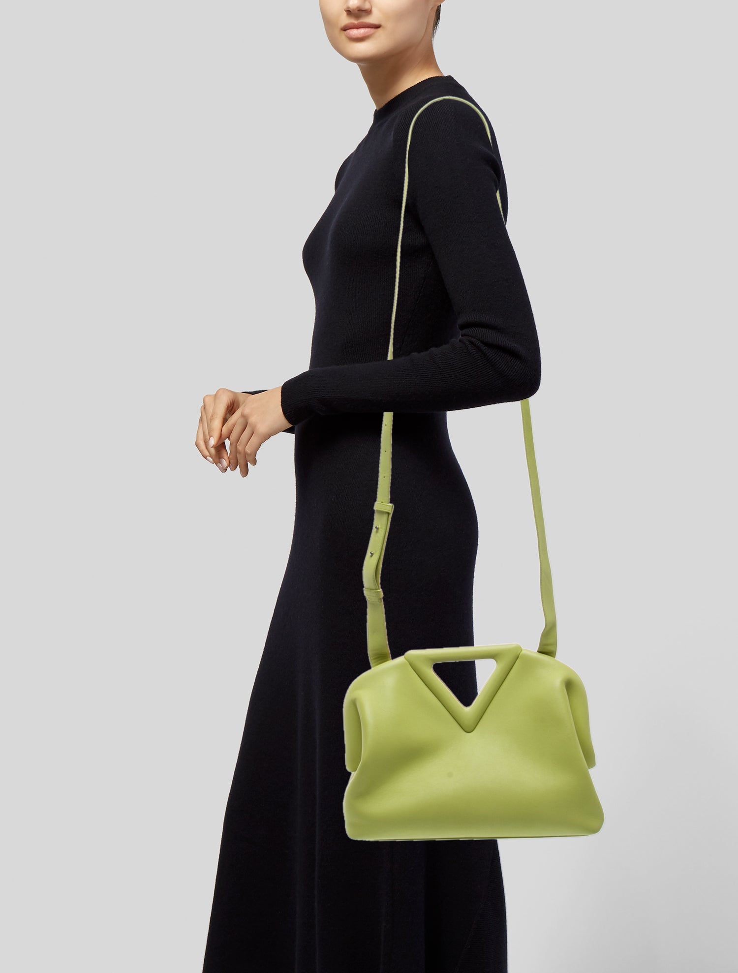 Bottega Veneta Leather Point Medium