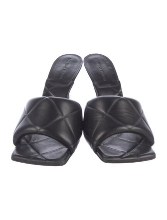 Bottega Veneta Quilted Pattern Leather Slides
