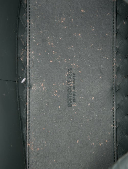 Bottega Veneta Intrecciato Andiamo Medium