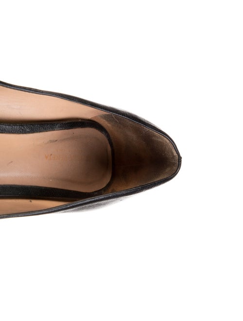 Bottega Veneta Leather Pumps