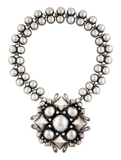 Bottega Veneta Pendant Chunky Collar Necklace
