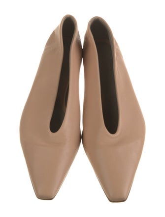Bottega Veneta Leather Ballet Flats