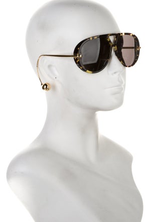 Bottega Veneta Aviator Tinted Sunglasses