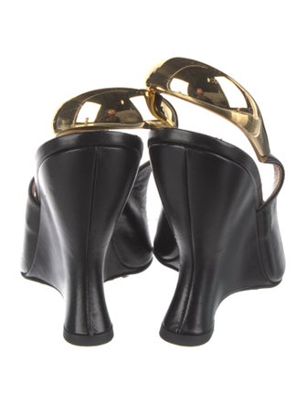 Bottega Veneta Leather Slingback Pumps