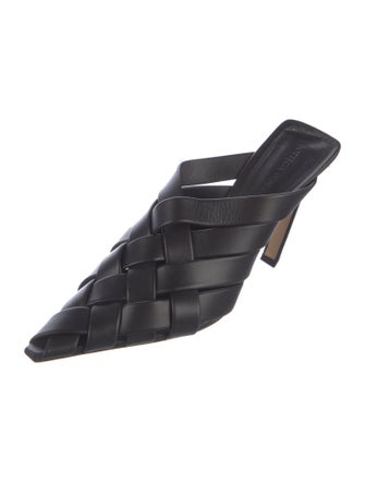 Bottega Veneta Intrecciato Weave Leather Slides
