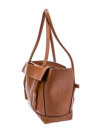 Bottega Veneta Leather Arco