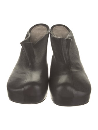 Bottega Veneta Leather Mules