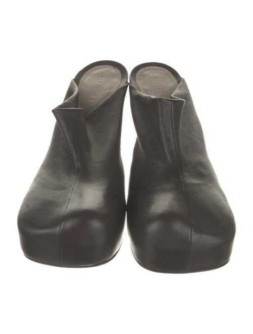 Bottega Veneta Leather Mules
