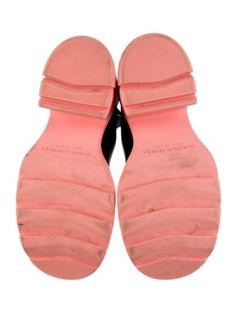 Bottega Veneta Leather Chelsea Boots