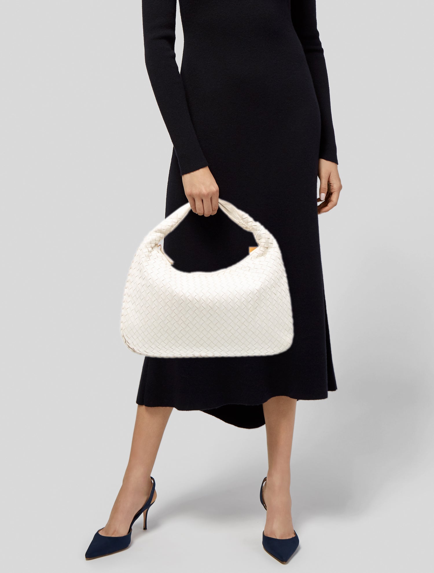 Bottega Veneta Intrecciato Veneta Hobo Medium Vintage