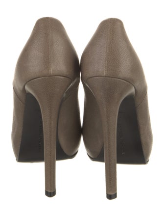 Bottega Veneta Leather Pumps