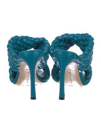 Bottega Veneta Intrecciato Weave Leather Slides