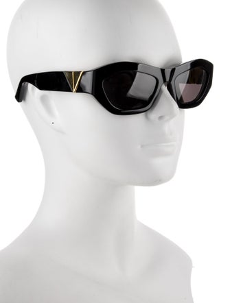 Bottega Veneta Shield Tinted Sunglasses