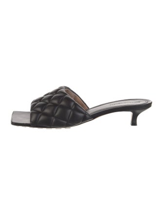 Bottega Veneta Quilted Pattern Leather Slides