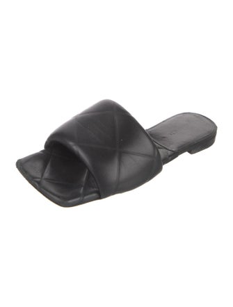 Bottega Veneta Quilted Pattern Leather Slides