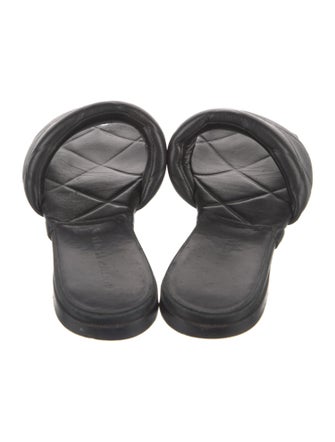 Bottega Veneta Quilted Pattern Leather Slides