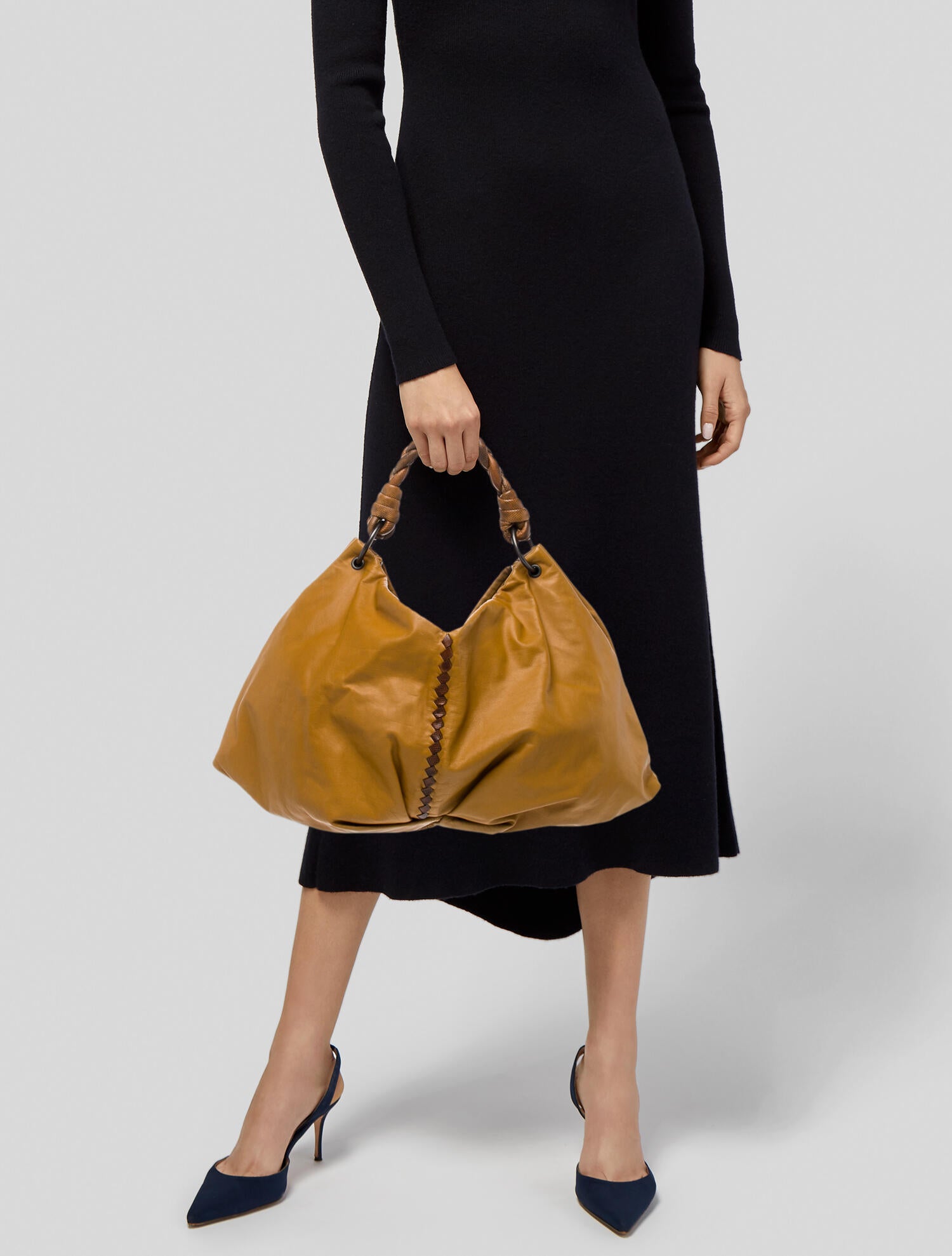 Bottega Veneta Intrecciato Cervo Hobo Vintage