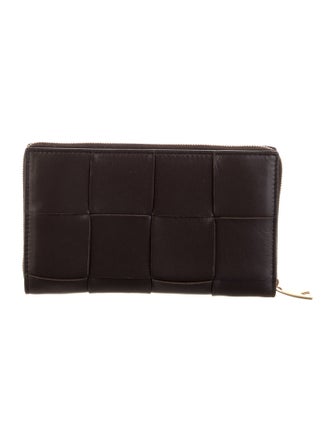 Bottega Veneta Cassette Zip Around Intrecciato Weave Wallet