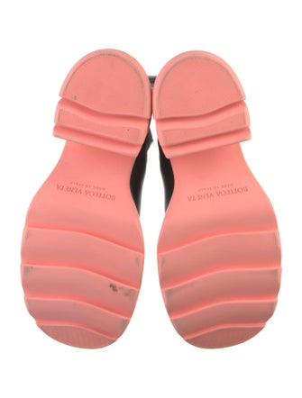 Bottega Veneta Leather Chelsea Boots