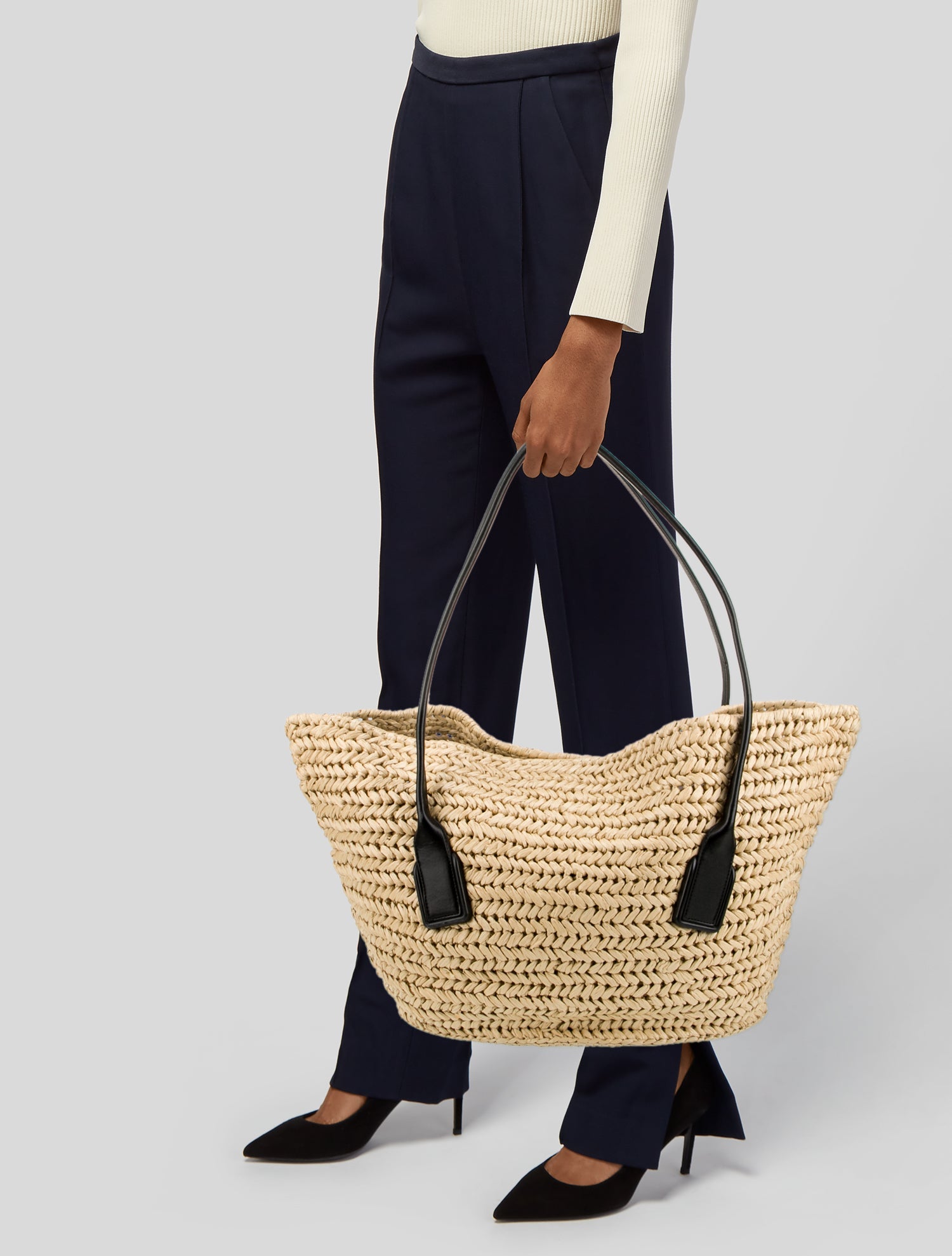 Bottega Veneta Raffia Arco