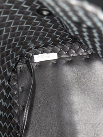 Bottega Veneta Intrecciato Cabat Medium