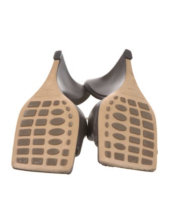 Bottega Veneta Leather Slides