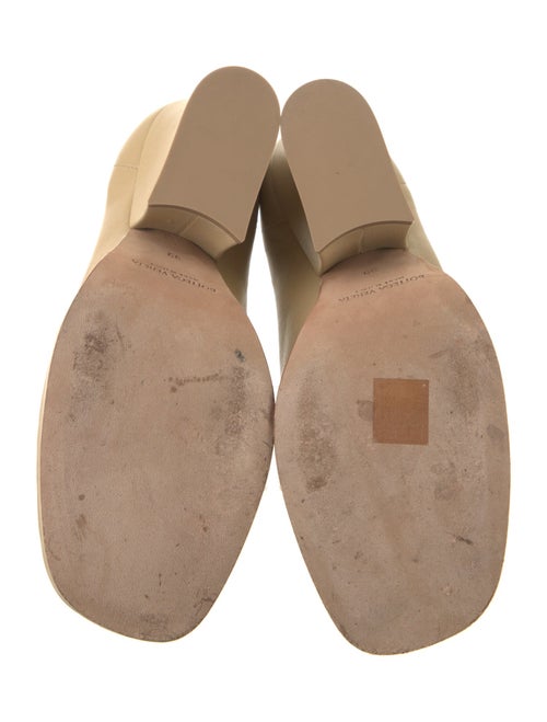 Bottega Veneta Leather Pumps