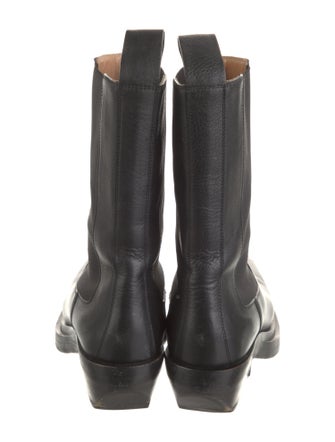 Bottega Veneta Leather Chelsea Boots