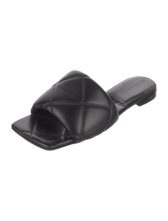 Bottega Veneta Quilted Pattern Leather Flats