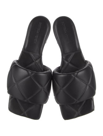 Bottega Veneta Quilted Pattern Leather Flats