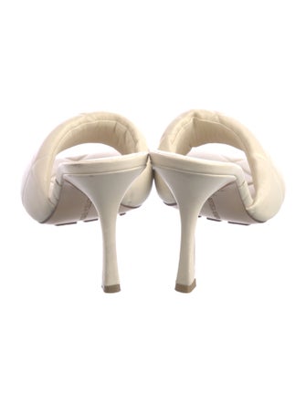 Bottega Veneta Quilted Pattern Leather Slides