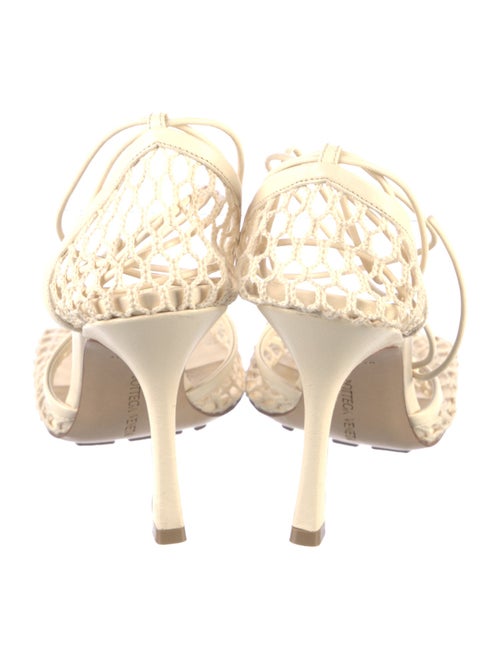 Bottega Veneta Leather Leather Trim Embellishment D'Orsay Pumps