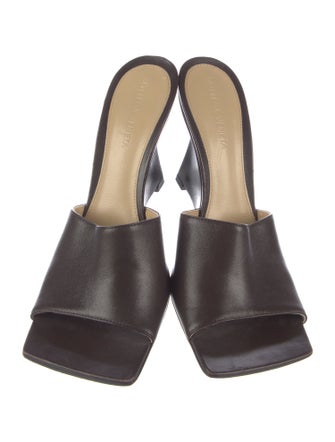 Bottega Veneta Leather Slides