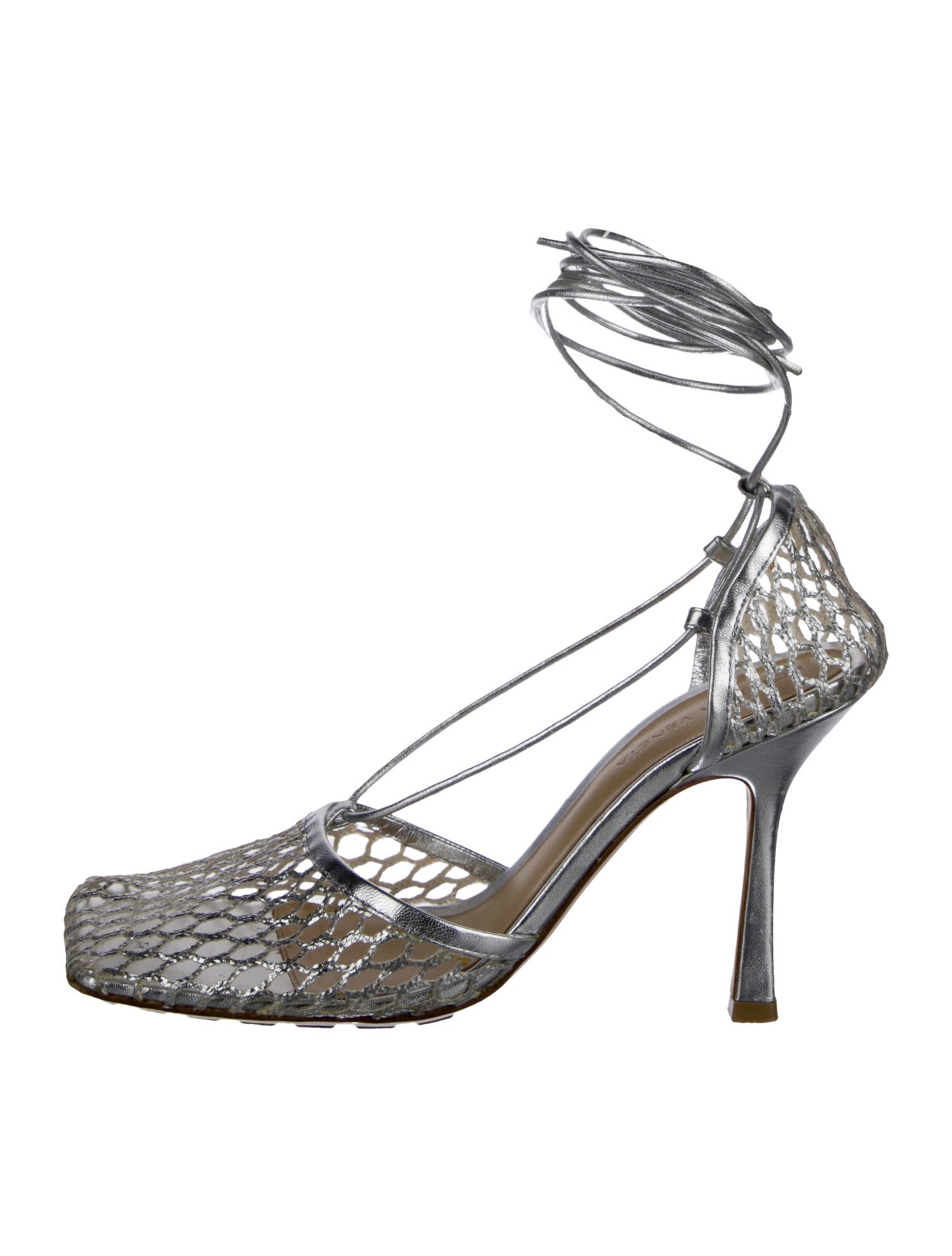 Bottega Veneta Leather D'Orsay Pumps