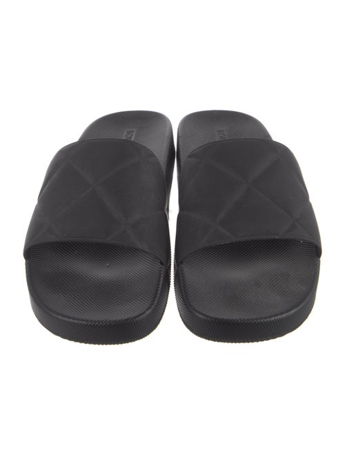 Bottega Veneta Quilted Pattern Rubber Slides