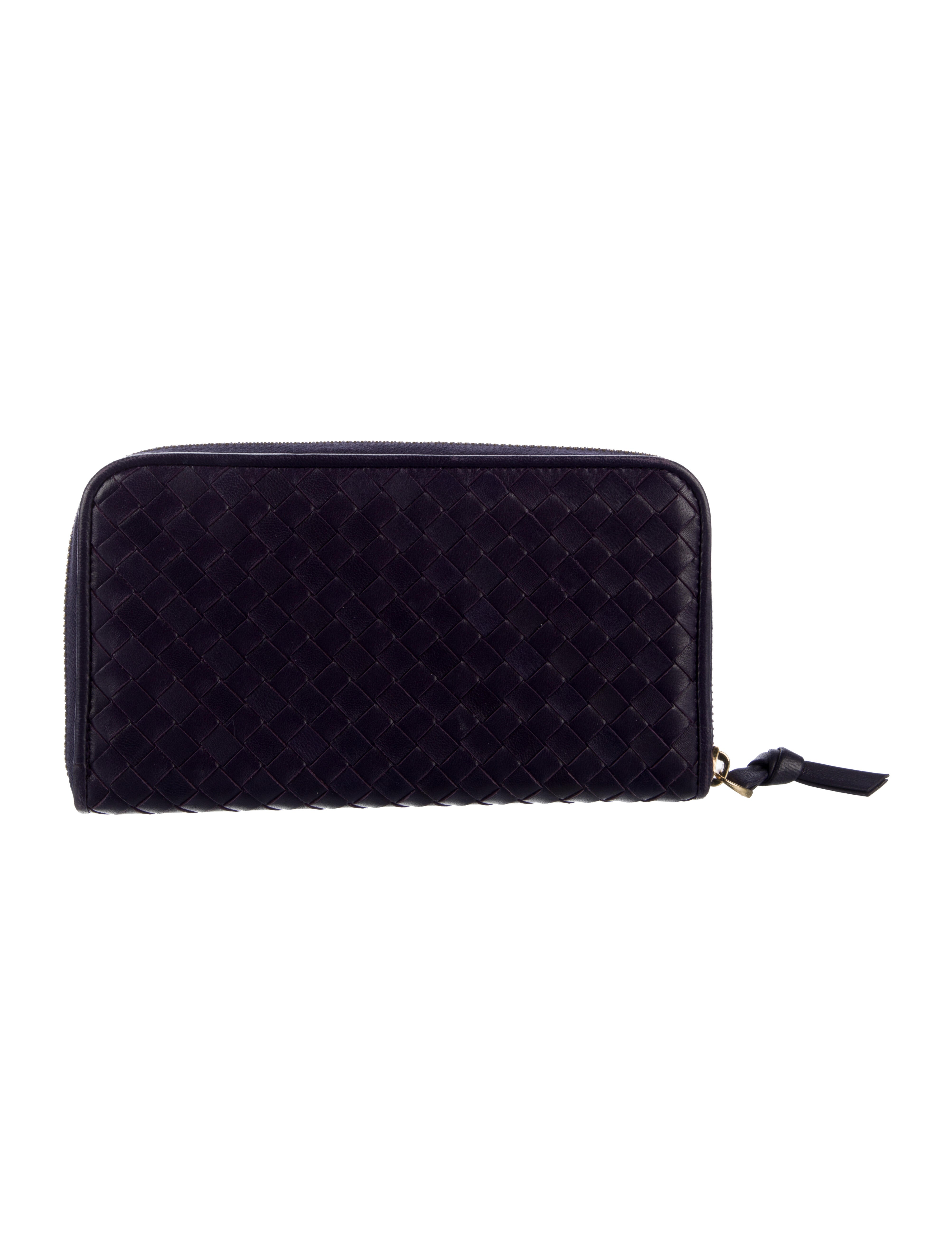 Bottega Veneta Vintage 2008 Continental Wallet