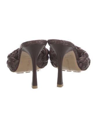Bottega Veneta Raffia Slides