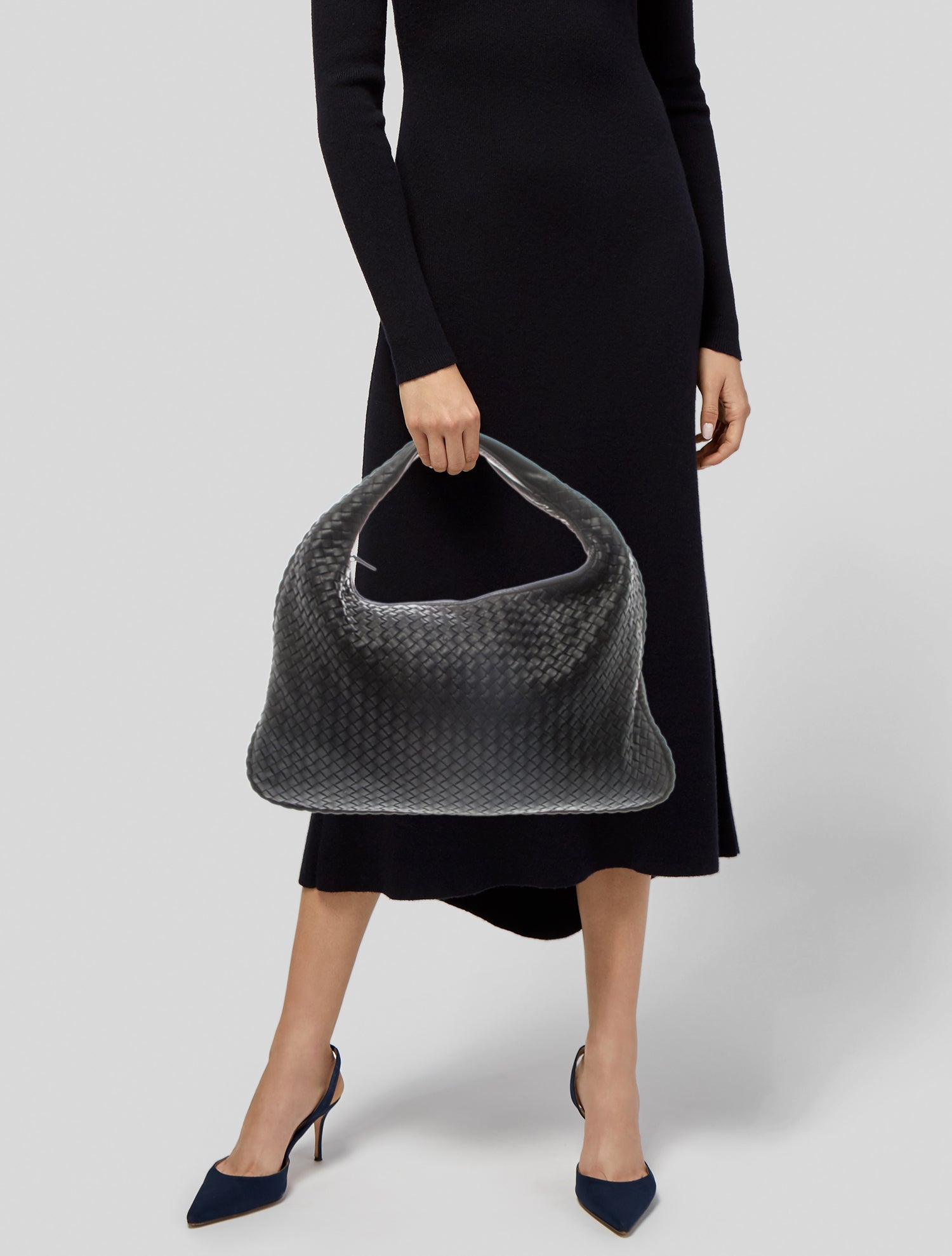 Bottega Veneta Intrecciato Veneta Hobo Medium