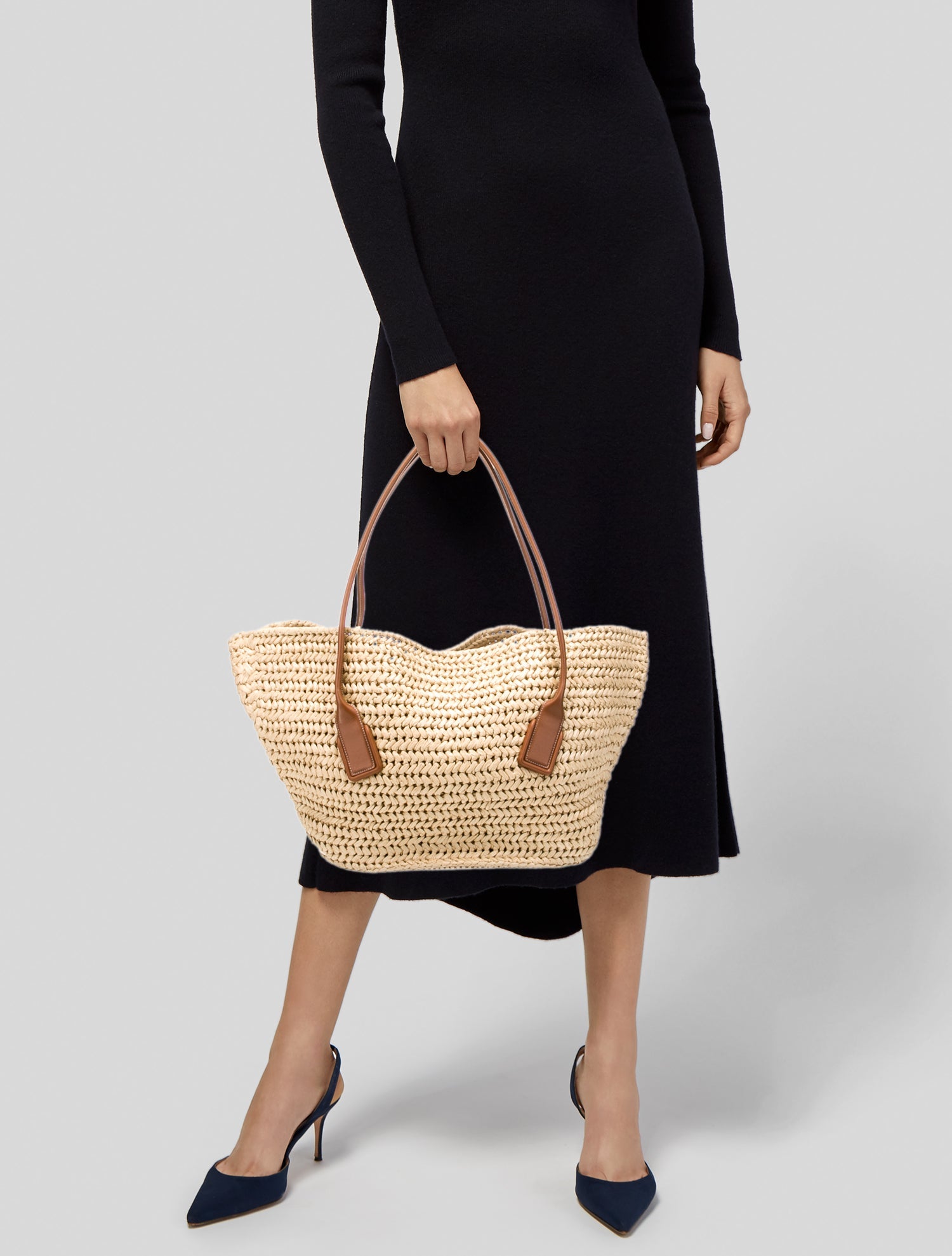 Bottega Veneta Raffia Arco