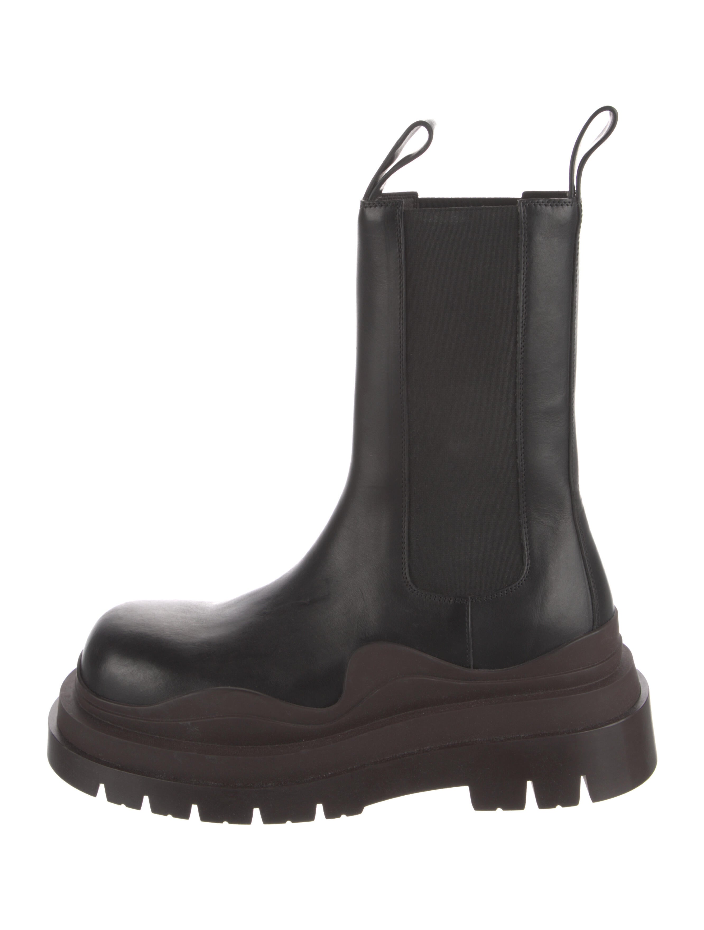Bottega Veneta Leather Chelsea Boots