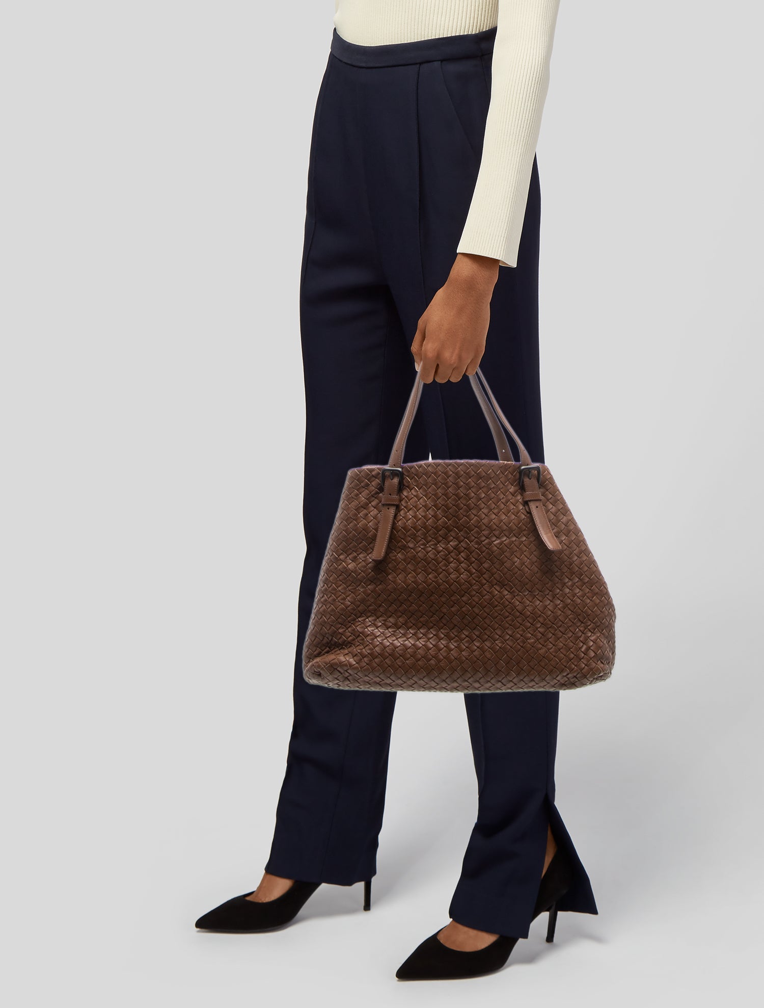 Bottega Veneta Intrecciato Cesta Large - Brown Shoulder Bags